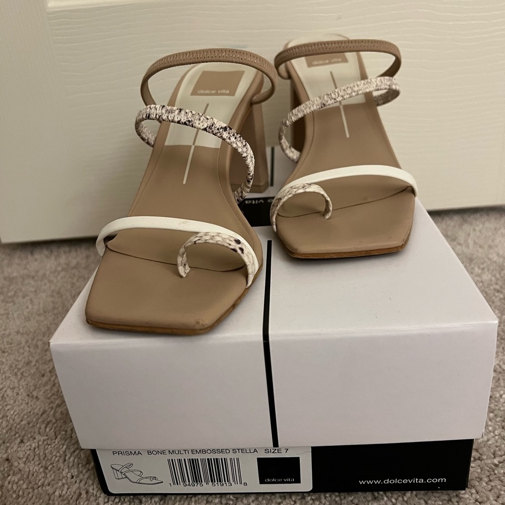 Dolce Vita Prisma Sandal